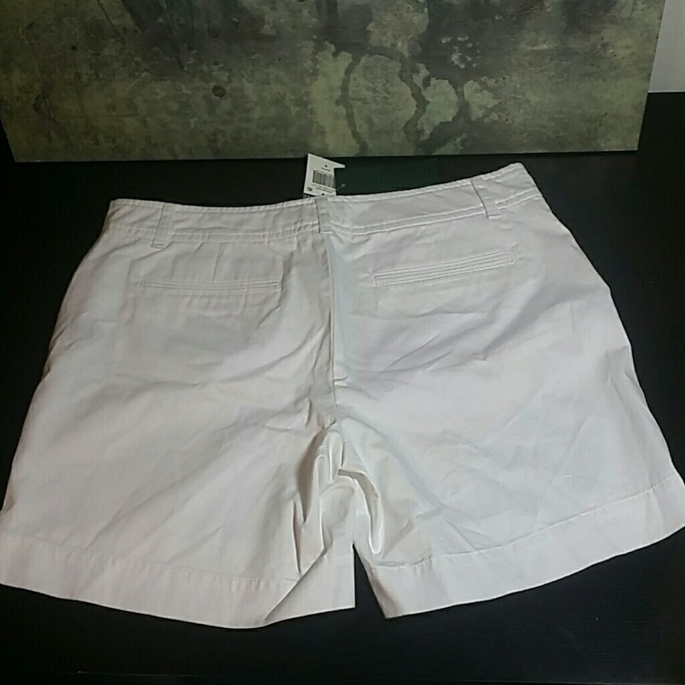 Shorts - Picture 3 of 7